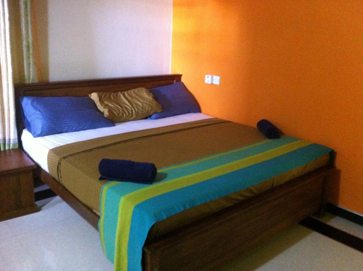 Bee Nest Bed & Breakfast Negombo Exterior photo