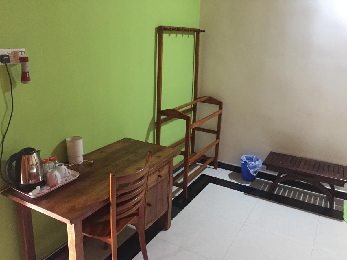 Bee Nest Bed & Breakfast Negombo Exterior photo